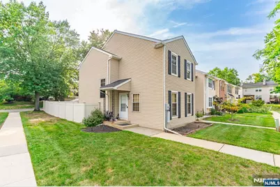 36 Byrnes Lane, Sayreville, NJ 08872 - Photo 22