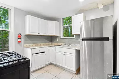 120 Rose Terrace, Newark, NJ 07108 - Photo 14