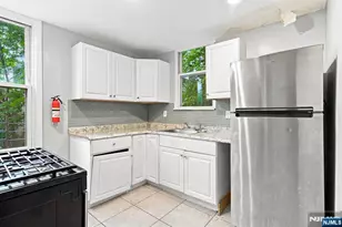 120 Rose Terrace, Newark, NJ 07108 - Photo 14