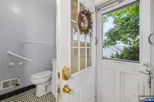 10 Reid Ave, Bloomfield, NJ 07003 - Photo 16