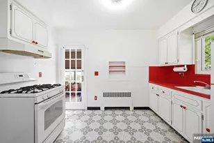 80 Highland Ave, Emerson, NJ 07630 - Photo 10