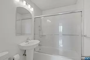 1600 Parker Ave 5G, Fort Lee, NJ 07024 - Photo 24