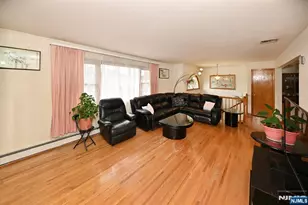 23-16 Ward, Fair Lawn, NJ 07410 - Photo 4