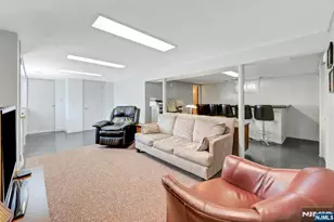 37 Hilltop Terrace, Bloomingdale, NJ 07403 - Photo 14