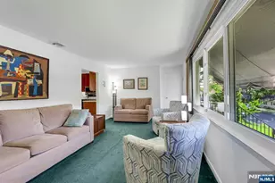 37 Hilltop Terrace, Bloomingdale, NJ 07403 - Photo 4