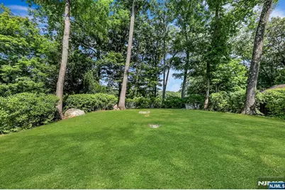 37 Hilltop Terrace, Bloomingdale, NJ 07403 - Photo 20