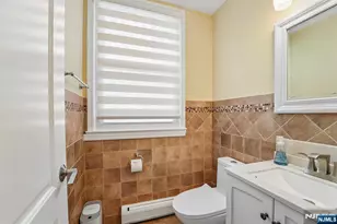 12 Manning Rd, Paramus, NJ 07652 - Photo 14