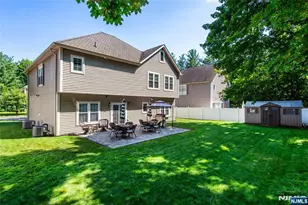 1080 Quigley Ct, Teaneck Township, NJ 07666 - Photo 2
