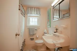 11 Haring Dr, Old Tappan, NJ 07675 - Photo 14