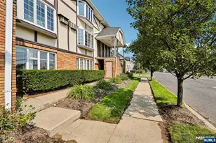 33 Henry Pl B2, Hackensack, NJ 07601 - Photo 4
