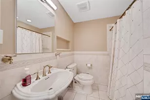 98 Walnut St, Oakland, NJ 07436 - Photo 18
