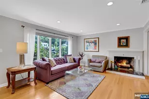 98 Walnut St, Oakland, NJ 07436 - Photo 2