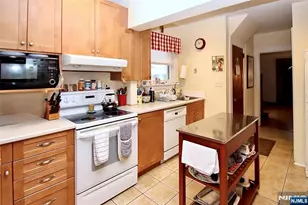13-08 Ellis Ave, Fair Lawn, NJ 07410 - Photo 8