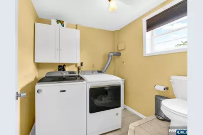 19 Andover Drive, Wayne, NJ 07470 - Photo 18