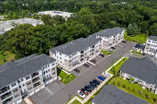 13 Whitney Ave 402, Morris Plains Borough, NJ 07950 - Photo 2