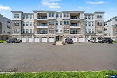 13 Whitney Avenue 402 #402, Morris Plains Borough, NJ 07950 - Photo 1