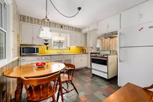 544 Abbott Ave, Ridgefield, NJ 07657 - Photo 4