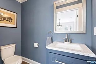 1074 Colfax Ave, Pompton Lakes, NJ 07442 - Photo 10