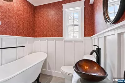 1074 Colfax Avenue, Pompton Lakes, NJ 07442 - Photo 24