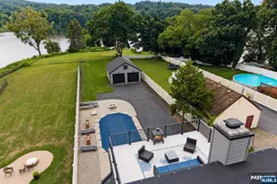 1074 Colfax Ave, Pompton Lakes, NJ 07442 - Photo 40