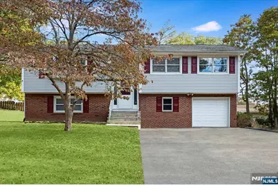 145 Schwarz Boulevard, Jefferson Township, NJ 07849 - Photo 1