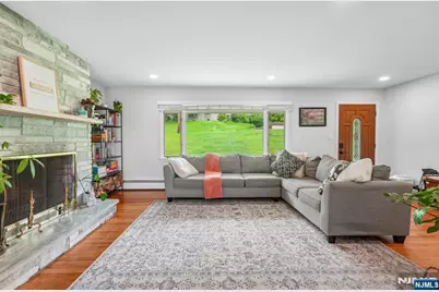 31 Surrey Drive, Wayne, NJ 07470 - Photo 8