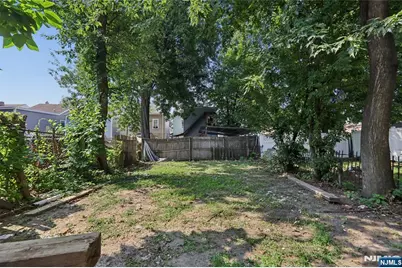 172 Godwin Avenue, Paterson, NJ 07501 - Photo 2