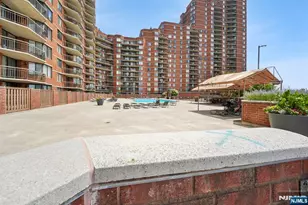 627 Harmon Cove Tower, Secaucus, NJ 07094 - Photo 20