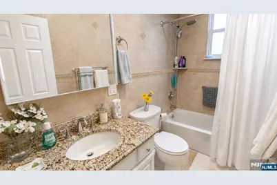 402 Davis Avenue, Harrison, NJ 07029 - Photo 30