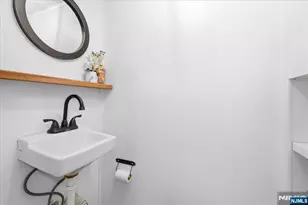 30 Genevieve Ave, Hawthorne, NJ 07506 - Photo 16