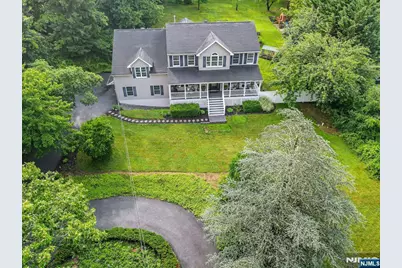 588 Stonetown Road, Ringwood, NJ 07456 - Photo 2