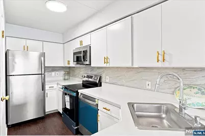 5 Linden Street 6I #6i, Hackensack, NJ 07601 - Photo 10