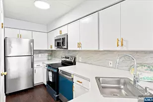 5 Linden Street 6I, Hackensack, NJ 07601 - Photo 10