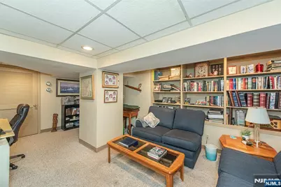 13 Stonegate Drive, Roseland, NJ 07068 - Photo 22