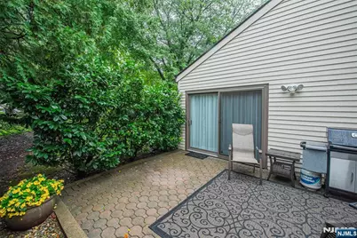 13 Stonegate Drive, Roseland, NJ 07068 - Photo 24