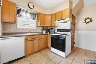 112 Grove Ave, Verona, NJ 07044 - Photo 10