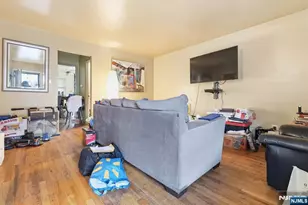 312 Stuyvesant Ave., Newark, NJ 07106 - Photo 4