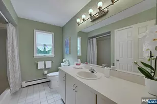 885 Summit Ave, River Edge, NJ 07661 - Photo 42