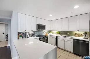 600 Harbor Blvd 771, Weehawken, NJ 07086 - Photo 10
