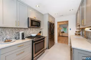 867 Alexandria Ct, Ramsey, NJ 07446 - Photo 4