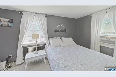 112 Elmwood Drive, Elmwood Park, NJ 07407 - Photo 40