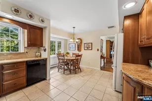 30 Arlton Ave, Allendale, NJ 07401 - Photo 12