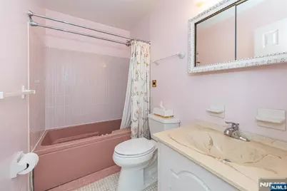 181 Long Hill Road, Little Falls Township, NJ 07424 - Photo 12