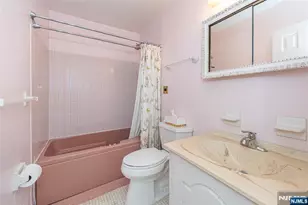 181 Long Hill Rd, Little Falls Township, NJ 07424 - Photo 12