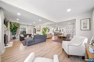1124 Abbott Blvd, Fort Lee, NJ 07024 - Photo 8