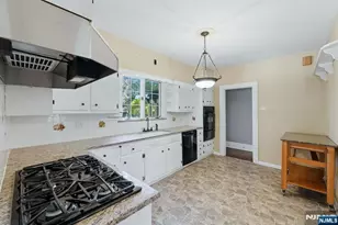 301 3rd St, Clifton, NJ 07011 - Photo 8
