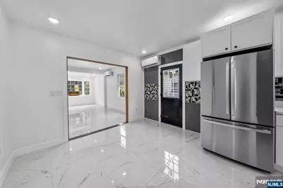 162 Summit Avenue, Bloomfield, NJ 07003 - Photo 18