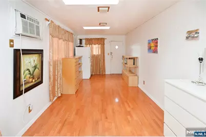 1556 Wyndmoor Avenue, Hillside, NJ 07205 - Photo 8