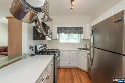 607 Brittany Drive, Wayne, NJ 07470 - Photo 4