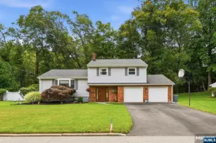 213 Alberon Dr, Park Ridge, NJ 07656 - Photo 2